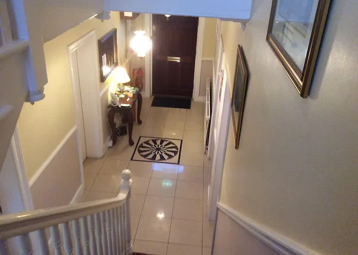 招待所 Roseville 德罗赫达